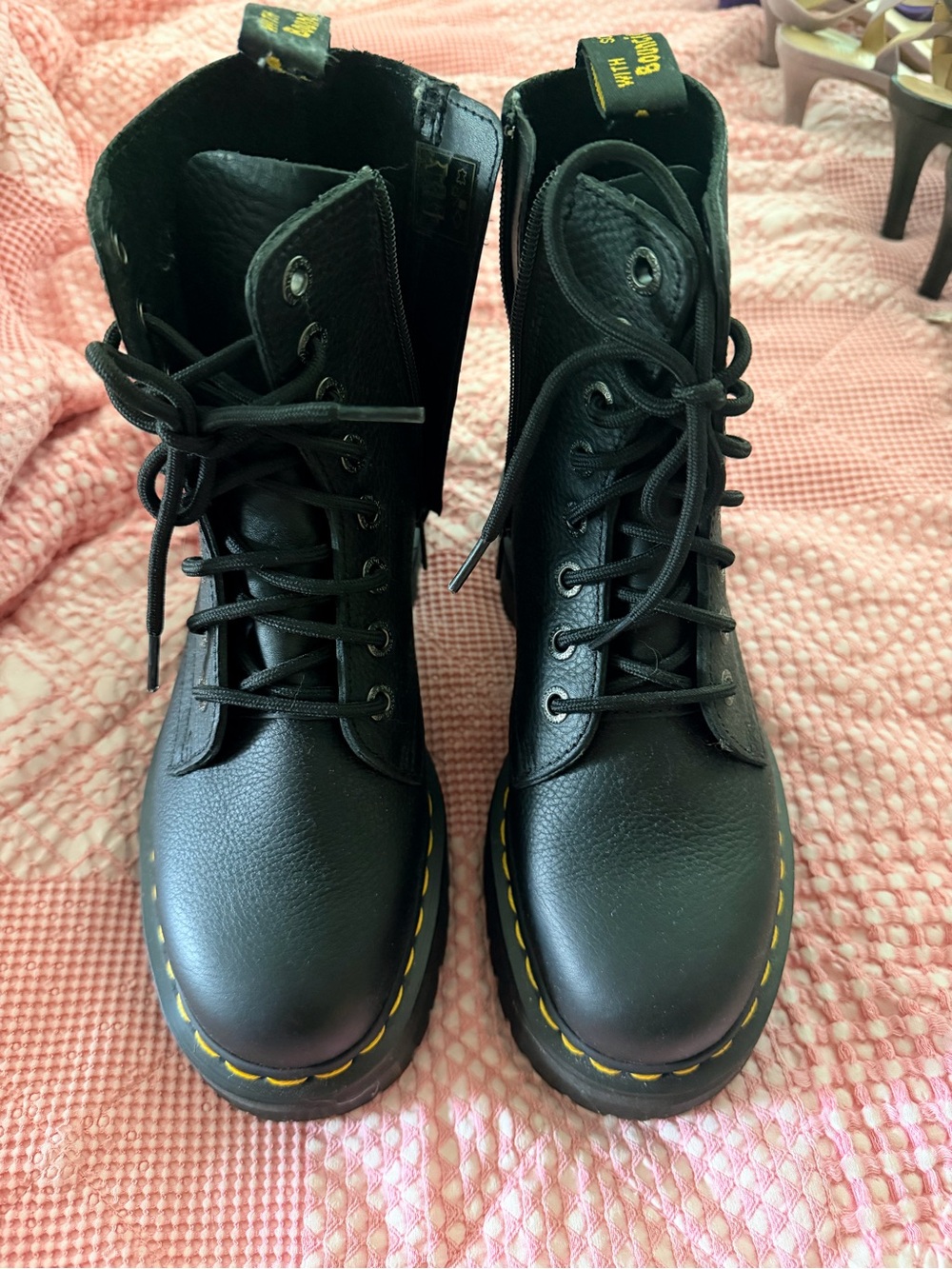 **NWOB** Dr. Martens Jadon III Black Leather Lace-Up Combat Boots